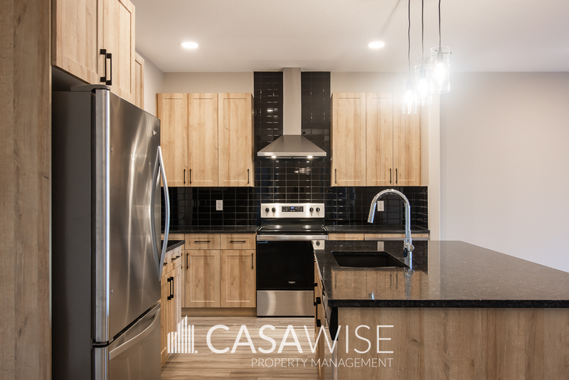 Edmonton House: 7811 (main) Yorke Road