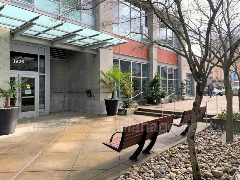 Portland House: 1926 W Burnside Street