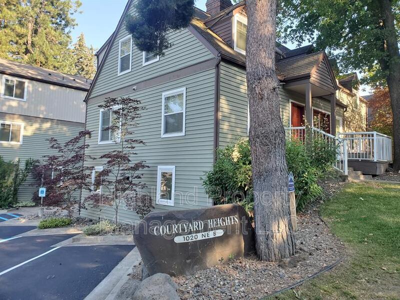 Pullman Condo: 1020 NE B St