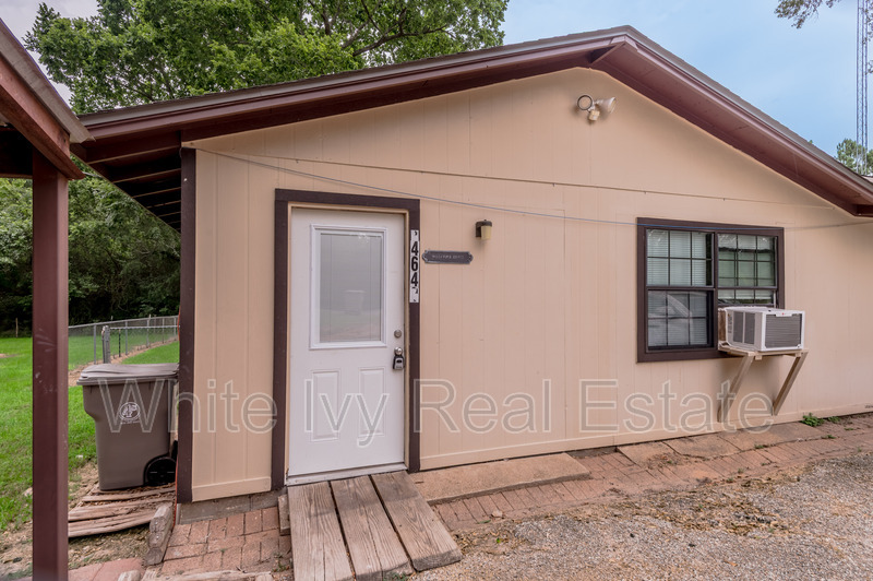 Huntsville Condo: 4640 FM 1374 Unit B
