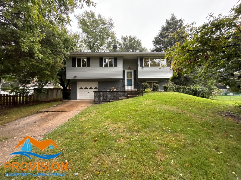 Glen Burnie House: 450 Nolcrest Road