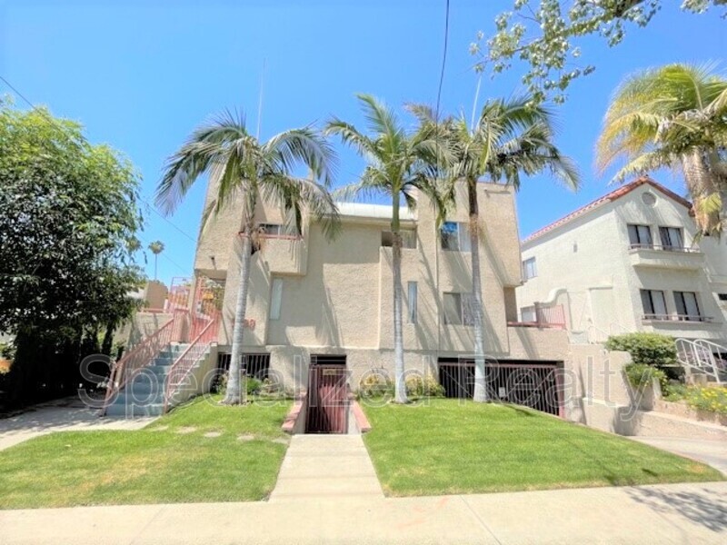 Glendale Condo: 1233 Stanley Ave,