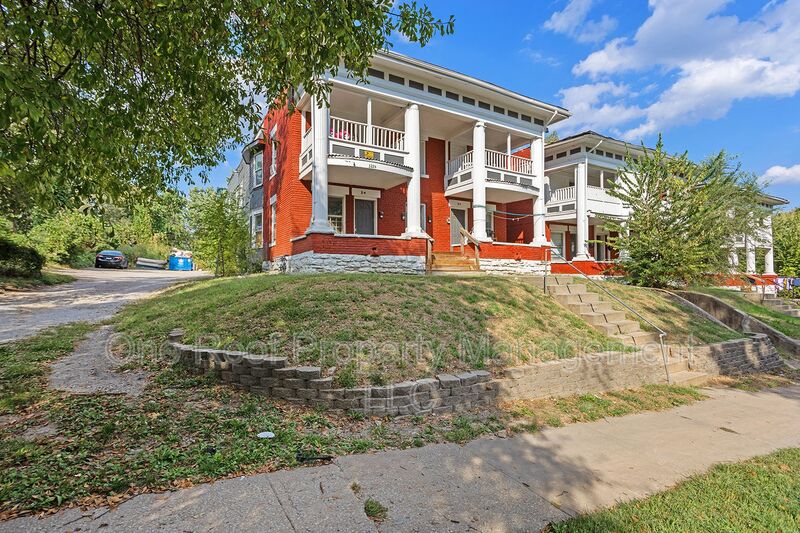 Kansas City Condo: 3224-3226 E 8th St.