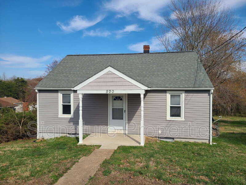 Fredericksburg House: 500 Claiborne Ave