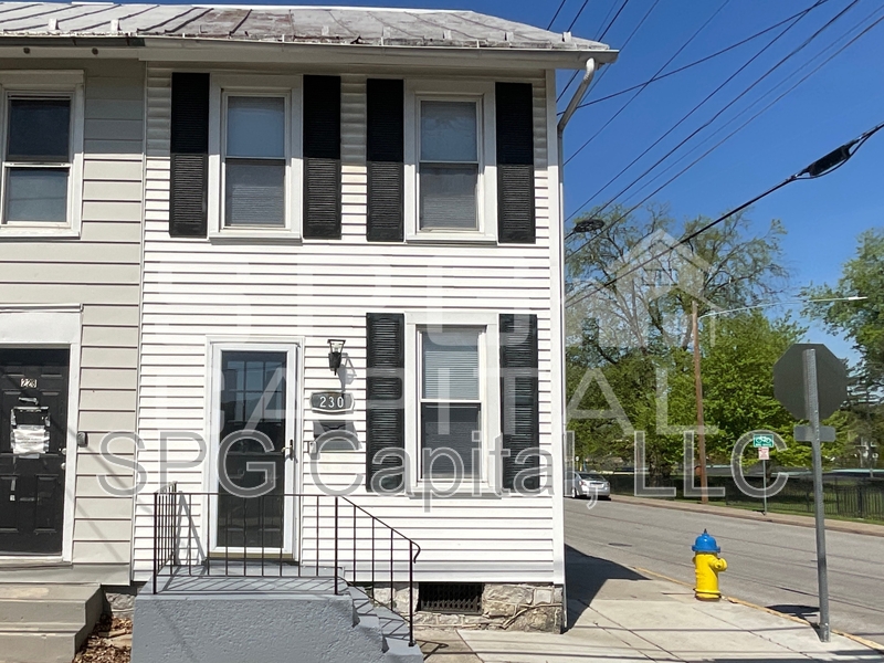 Carlisle House: 230 North Pitt Street