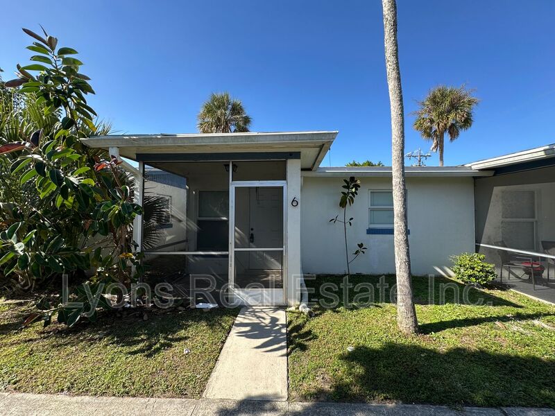 North Fort Myers Condo: 40 Willis Rd.