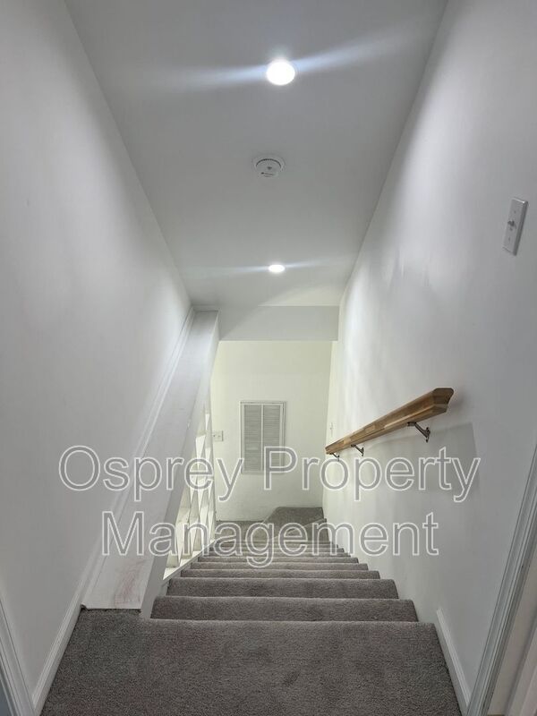 Welcome to this beautiful home located in the heart of Portsmouth 