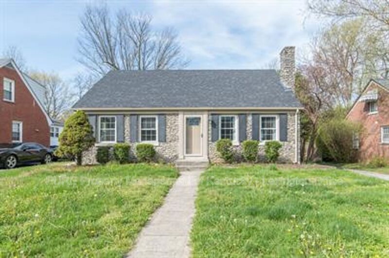 Lexington House: 574 Bob-O-Link Drive