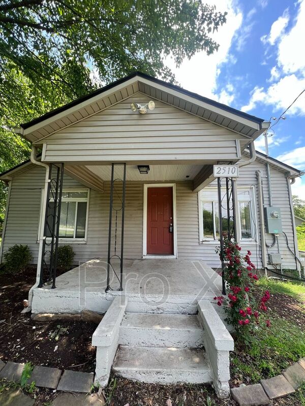 Joplin House: 2510 Iron Gates Rd