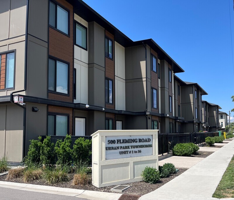 Kelowna Townhome: 500 Fleming Rd