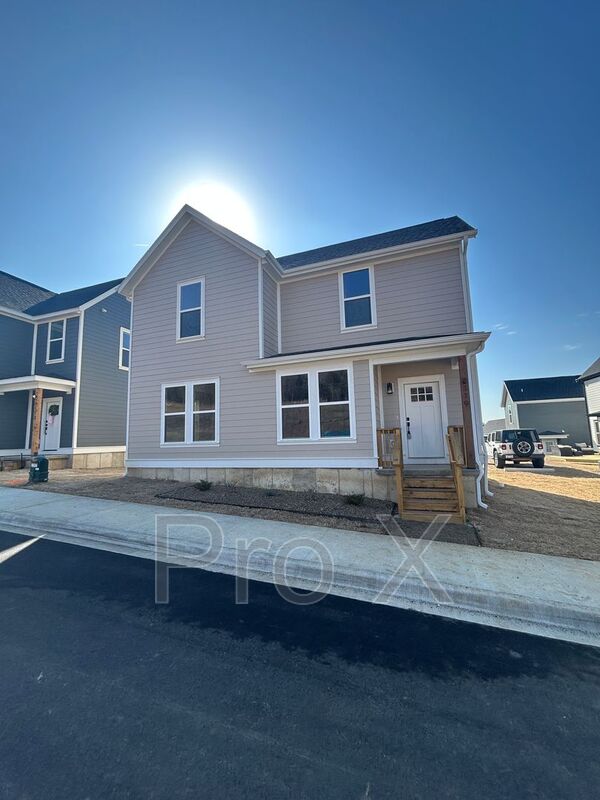 Fayetteville House: 3119 Tulsa St