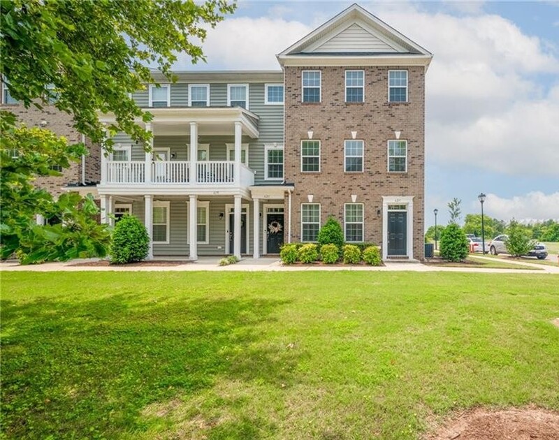 Hampton House: 623 Freeman Dr