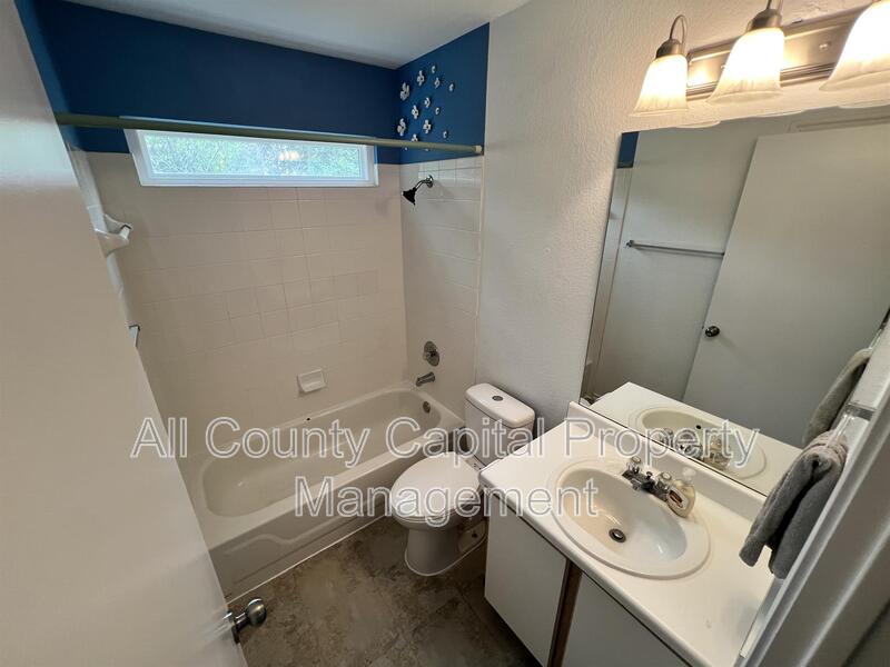 Main Rental Photo 11