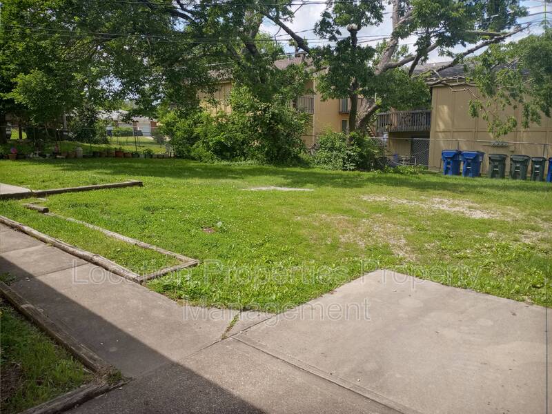 806 West 25th Street - A, Lawrence, Kansas rental photo 2 of 16