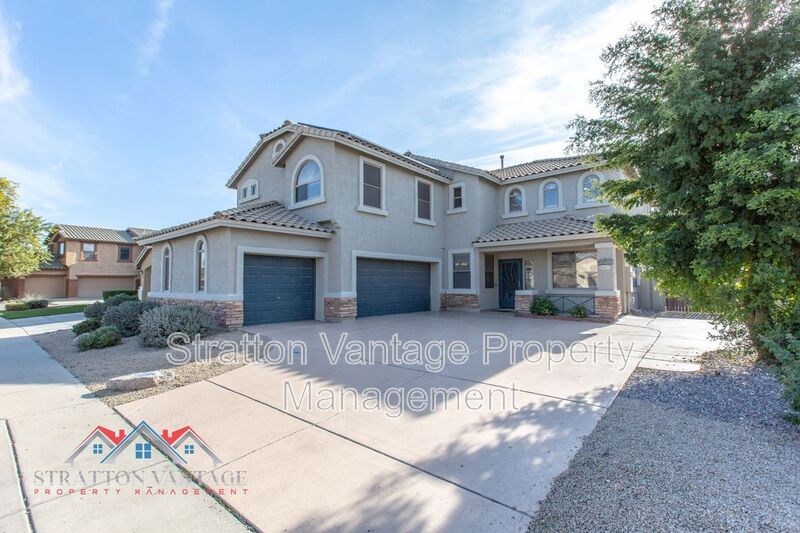 Goodyear House: 16627 W Mckinley St