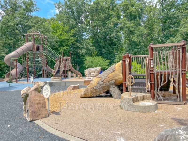 Main Rental Photo 13