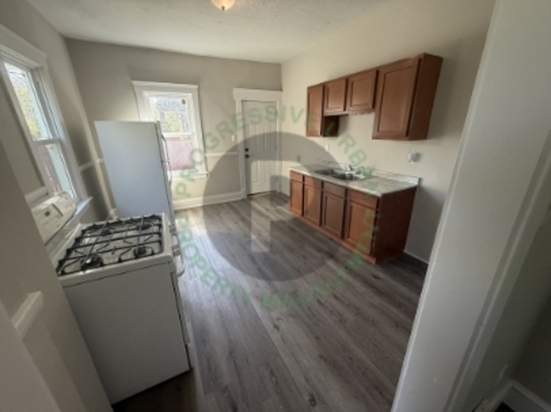 Cleveland Condo: 10303 Sophia Avenue - Downstairs