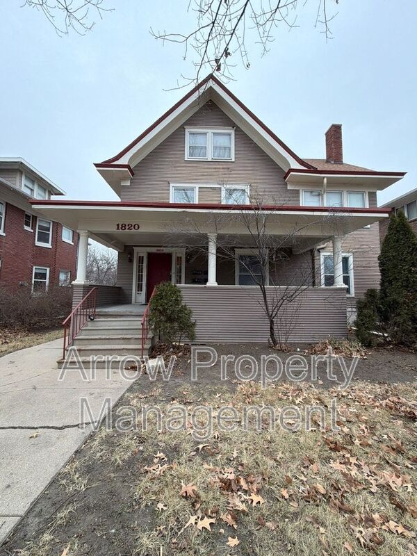 Lincoln Condo: 1820 A Street