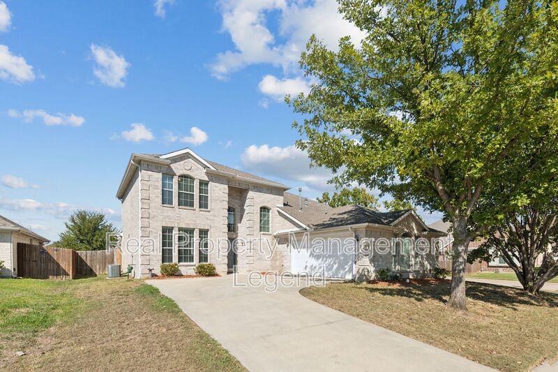 Argyle House: 5100 Brookside Dr