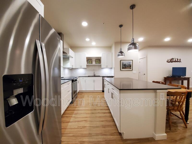 Livingston Condo: 2222B Willow Drive