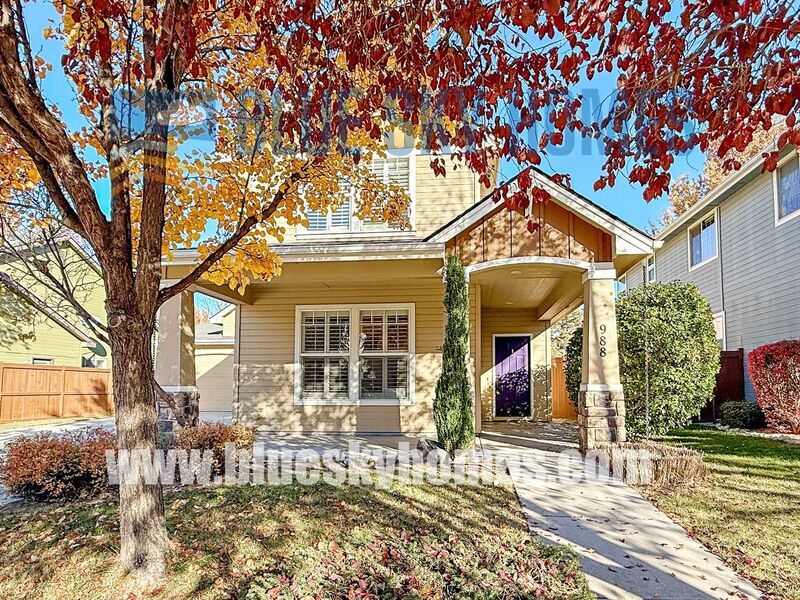 Meridian House: 988 E Washakie St