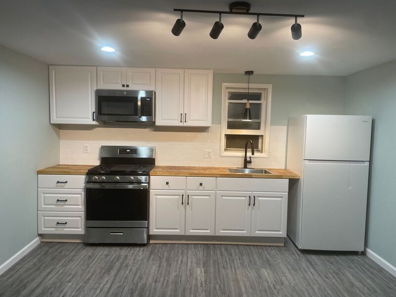 Stroudsburg House: 3512 Pocono Park Dr