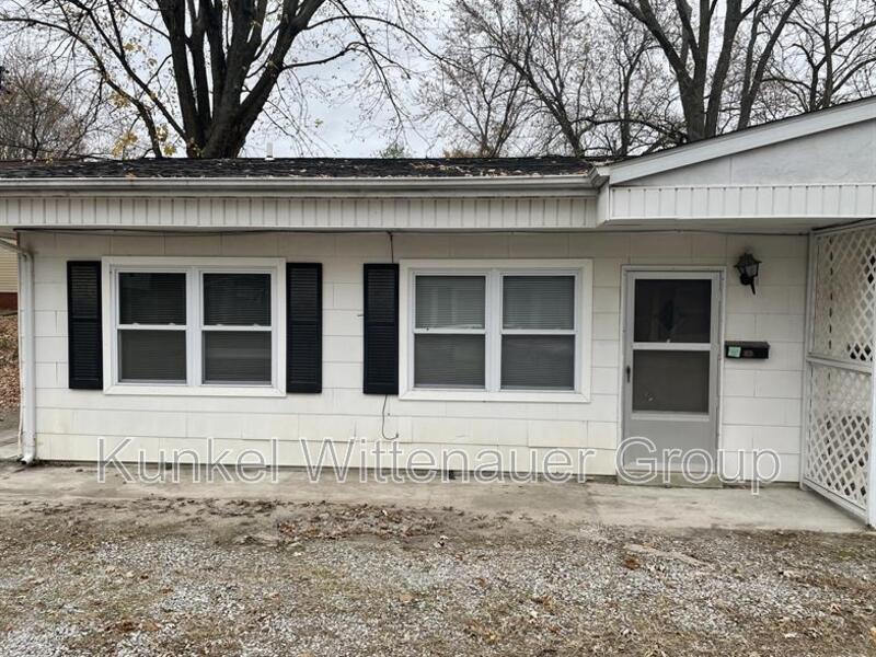 O'Fallon Condo: 4 Hickory Ct