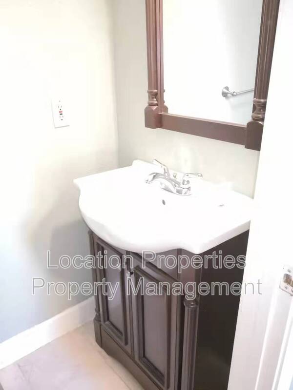 2517 Morningside Drive - 1, Lawrence, Kansas rental photo 12 of 17