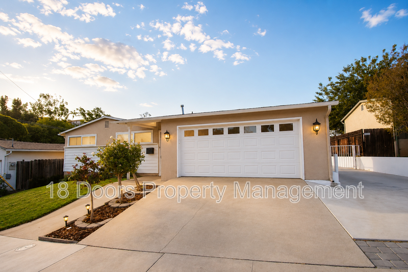 San Diego House: 5763 Baja Drive