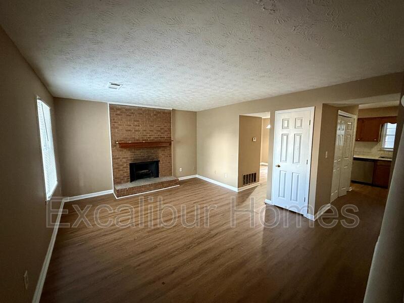 3 Bedroom House – 6696 Chupp Rd Unit A, Lithonia, GA