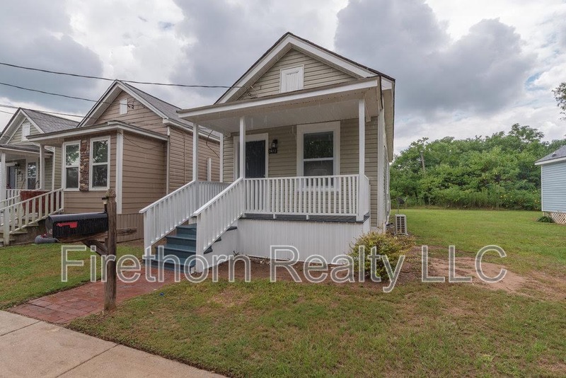 Augusta House: 1412 Maple Street