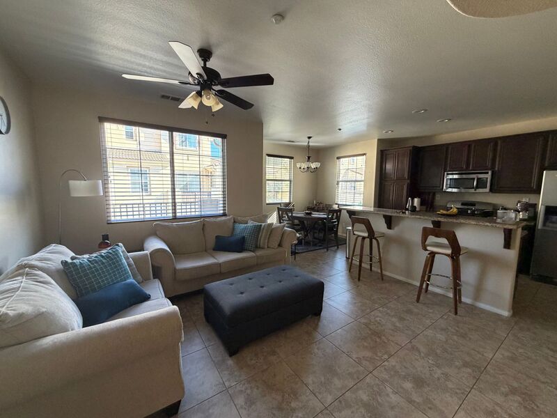Temecula House: 31186 Lavender Court