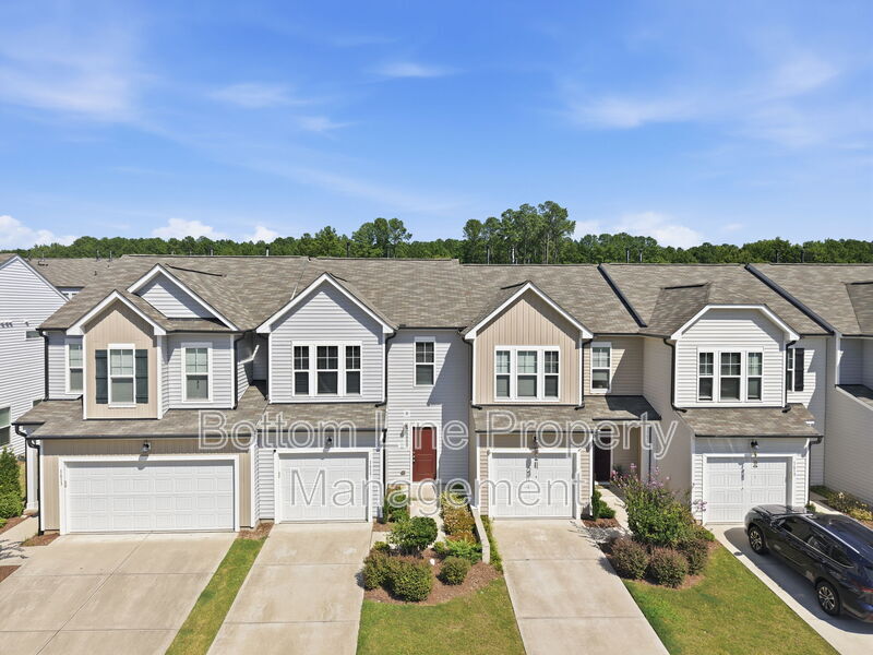 Durham Townhome: 1615 Glacier Drive