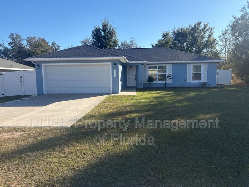 Dunnellon House: 13256 SW 106th St