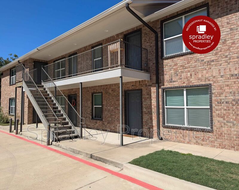Belton Condo: 255 E 5th Ave, Apt 221