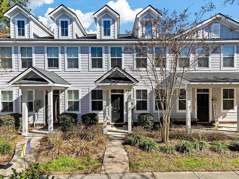 Summerville House: 95 Branch Creek Trail