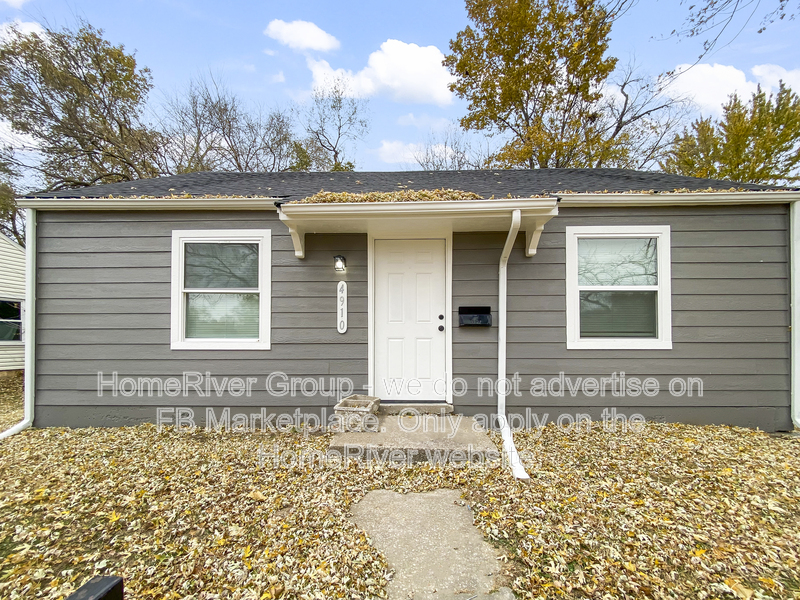 Kansas City House: 4910 Vista St