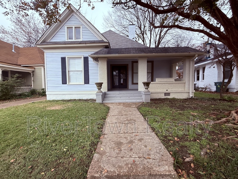 Memphis House: 2184 Cowden Ave
