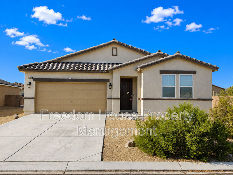 Pahrump House: 3603 East Polk Avenue