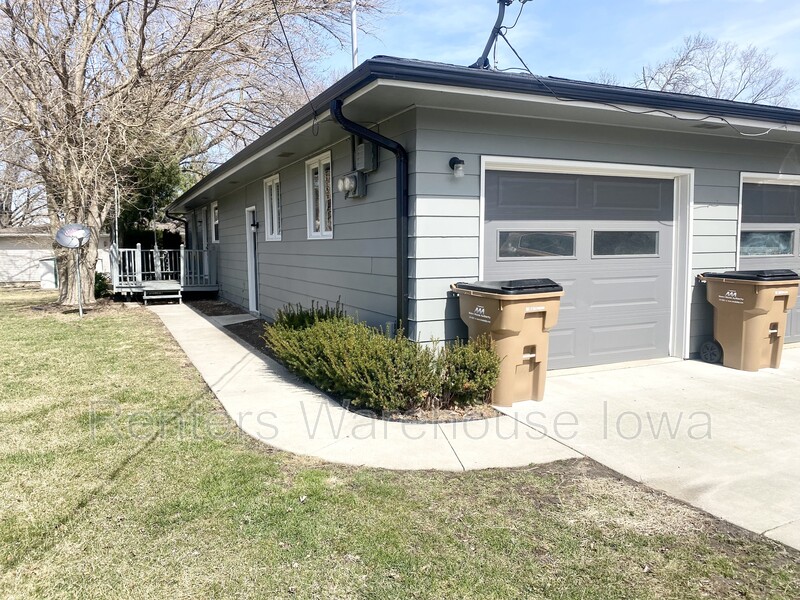 Polk City Condo: 209 1st Street