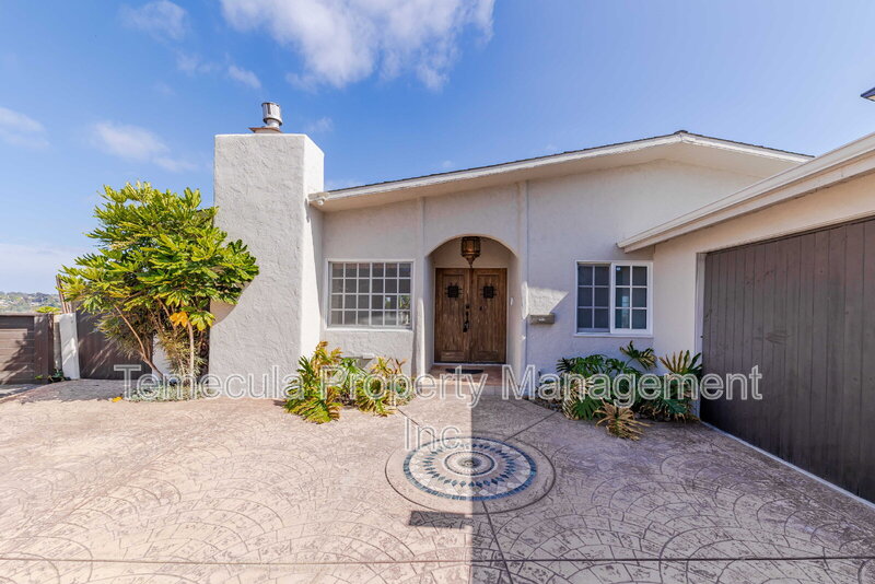 San Diego House: 2655 Loring Street