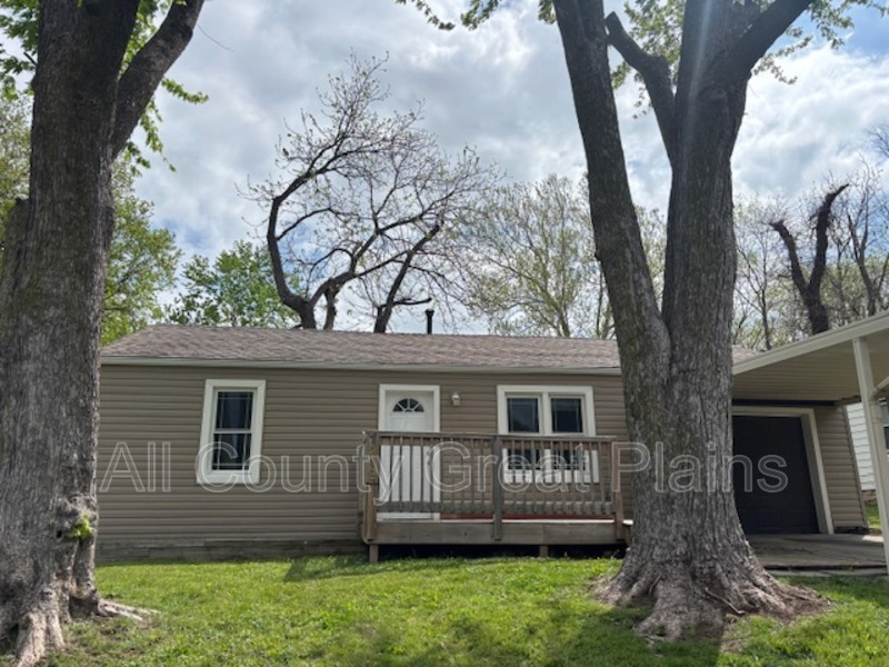 Kansas City House: 1219 N 51st Street