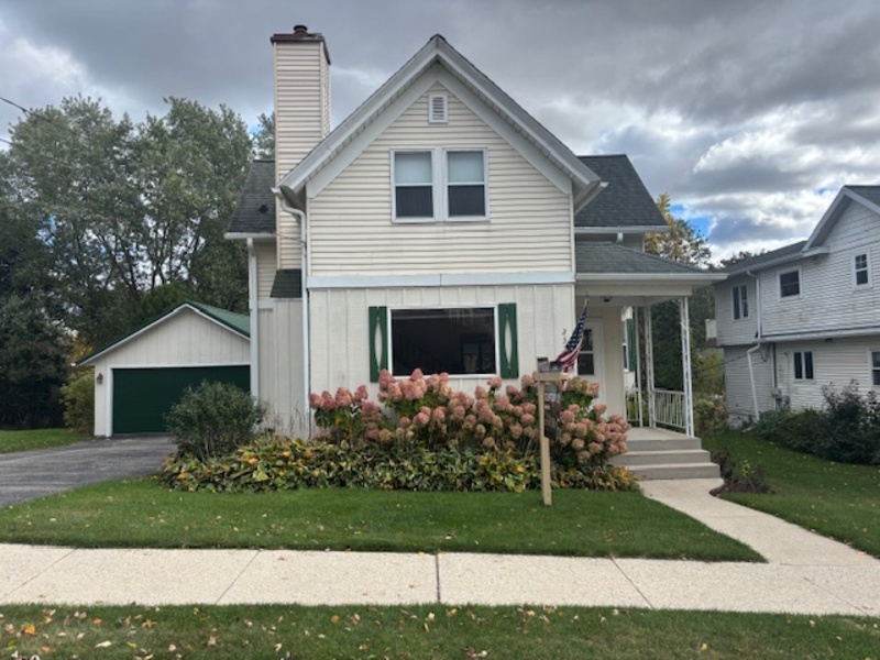 Sheboygan Falls House: 232 Poplar Street