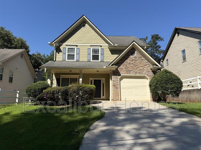 3 Bedroom House – 1116 Fourth St, Stone Mountain, GA