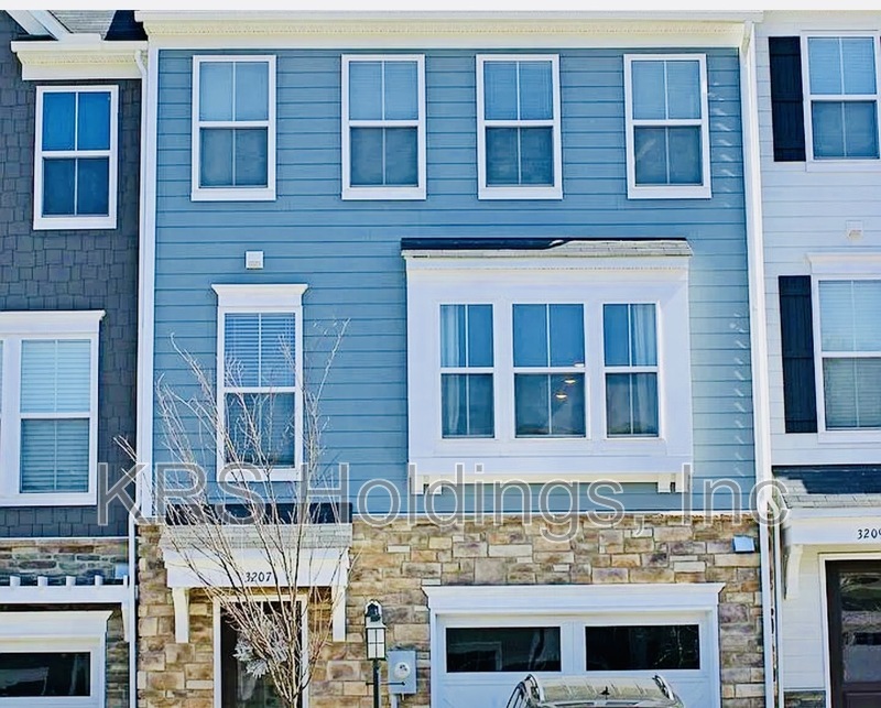 Charlottesville House: 3207 Bergen St