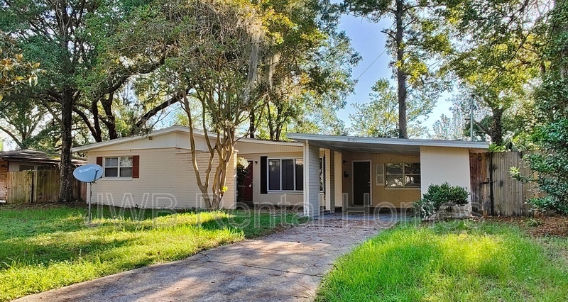 Jacksonville House: 4525 Rainer Rd