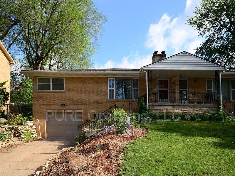 Omaha House: 5156 Pierce St