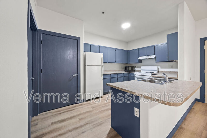 Fayetteville Apartment: 2619 N Quality Ln