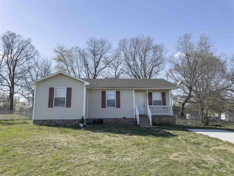 Oak Grove House: 1028 Bush Ave