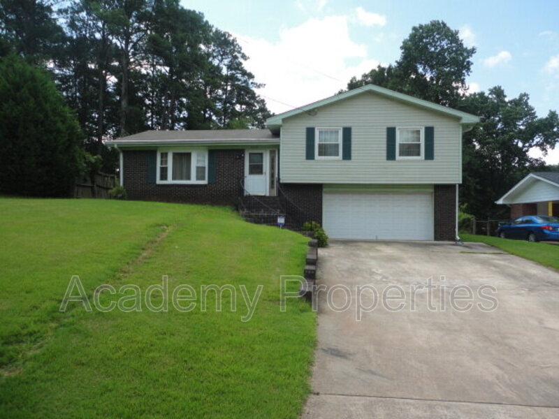 Morrow House: 1417 Pennel Drive